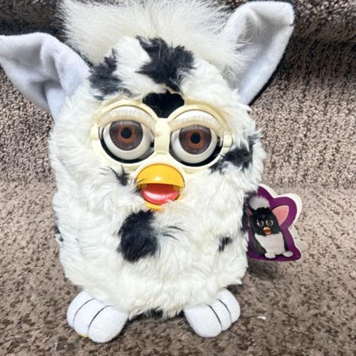 Tiger Furby Electronic Toy White w/ Black Spots Model 70-800 1998