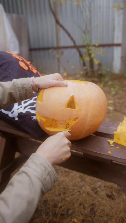 carving pumpkin